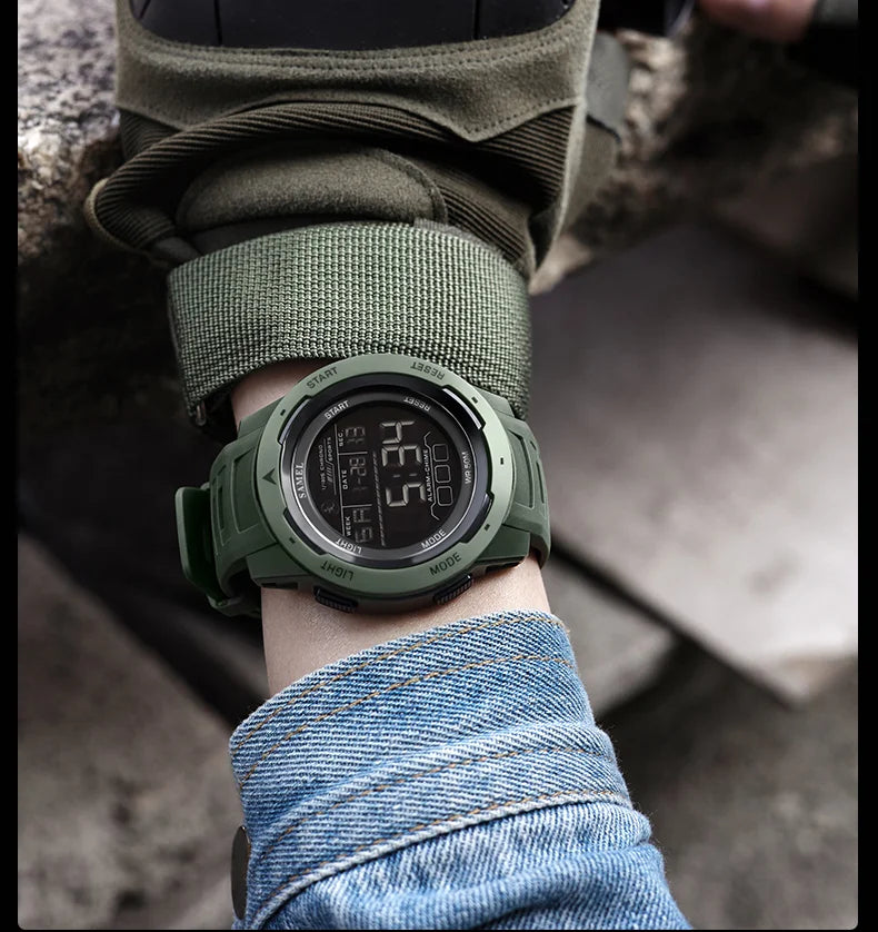 SMAEL 8105 Digital Watch – Sporty and Waterproof